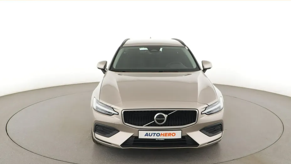 VOLVO V60 -