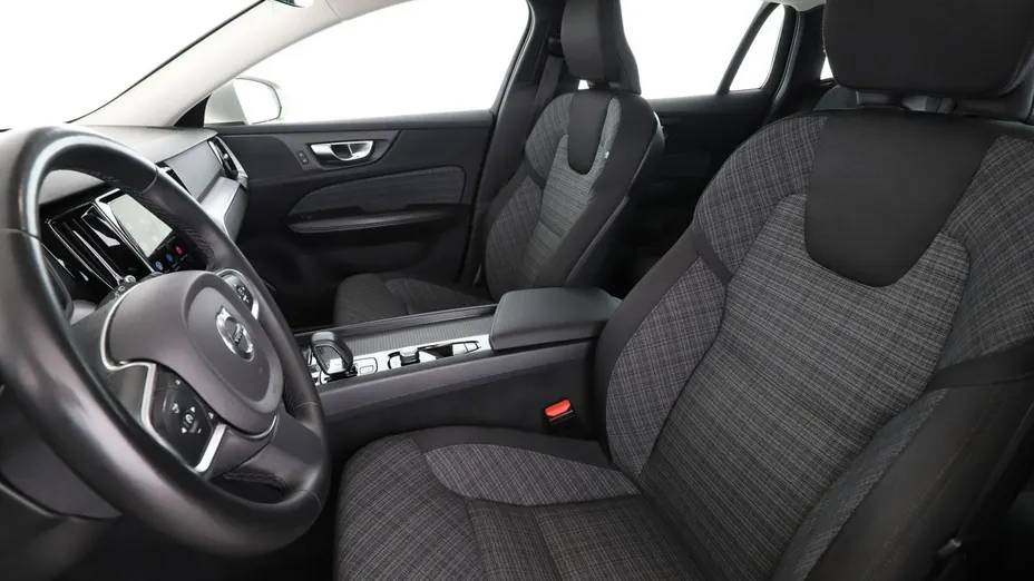 VOLVO V60 -
