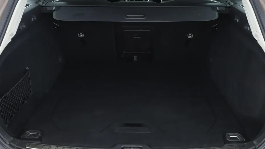 VOLVO V60 -