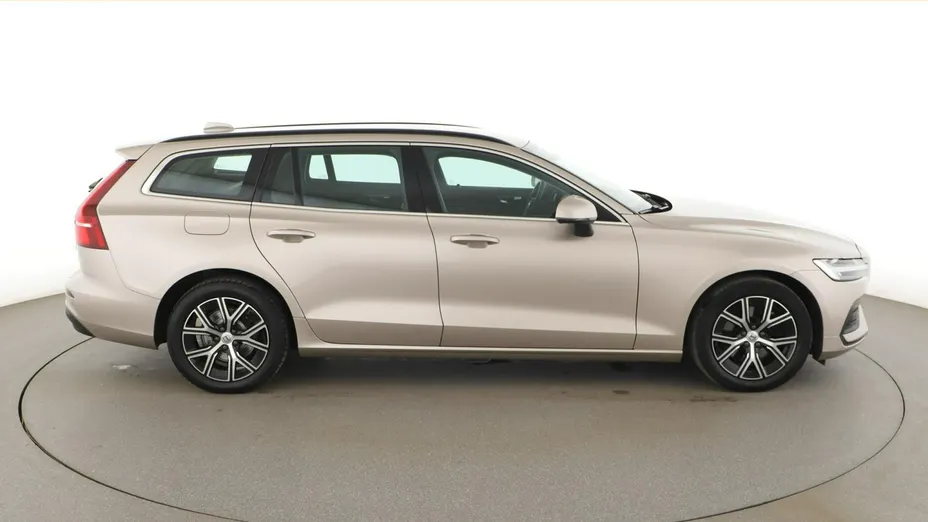 VOLVO V60 -