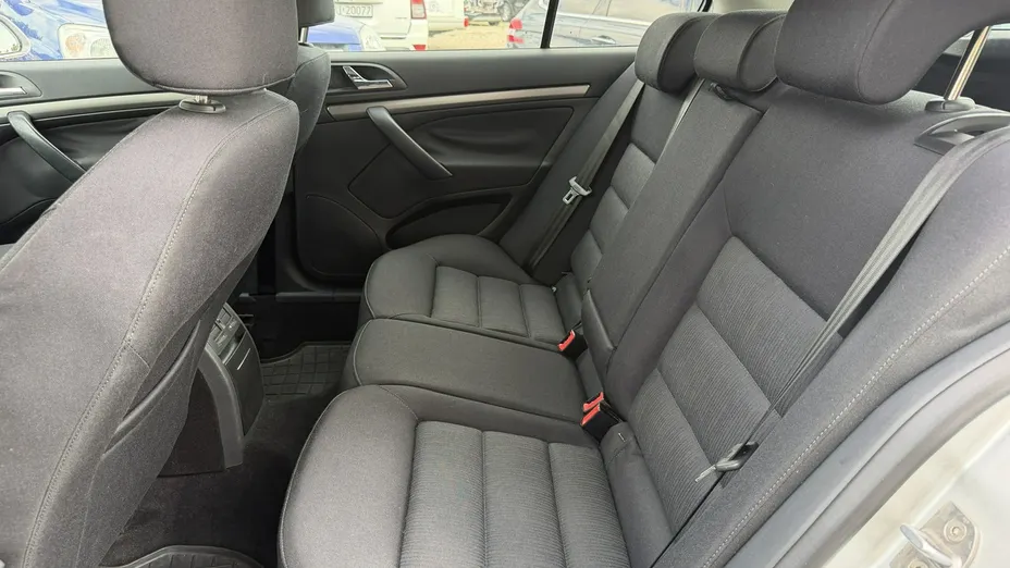 SKODA Octavia -