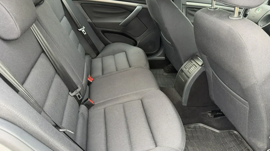 SKODA Octavia -