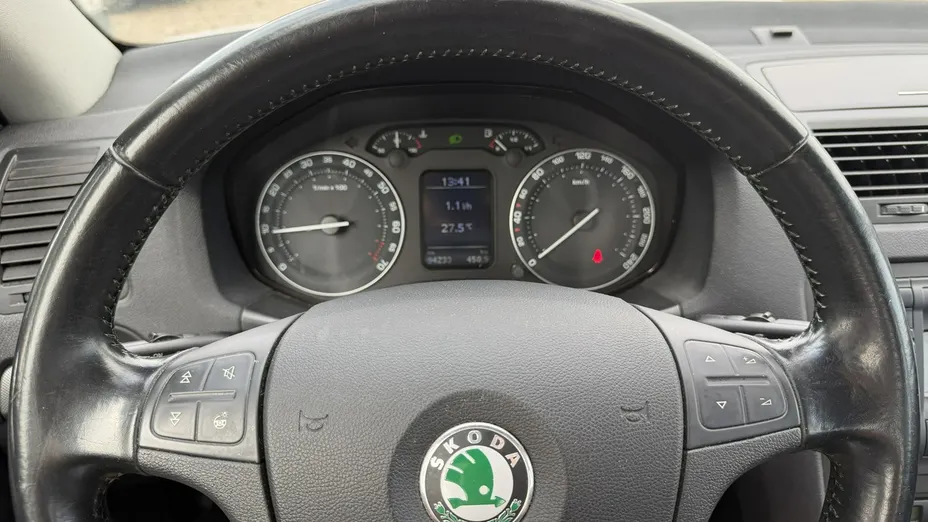 SKODA Octavia -