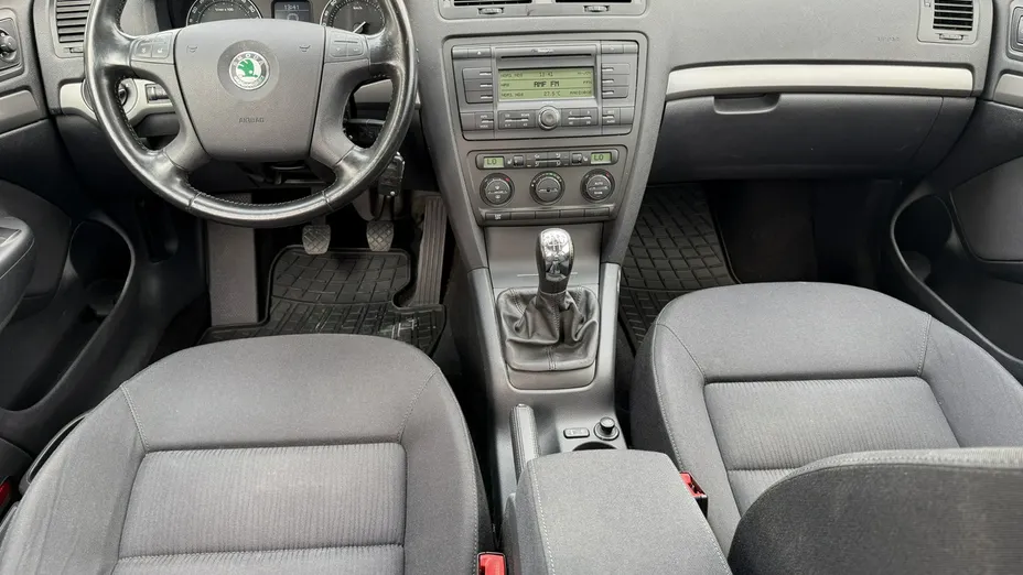 SKODA Octavia -