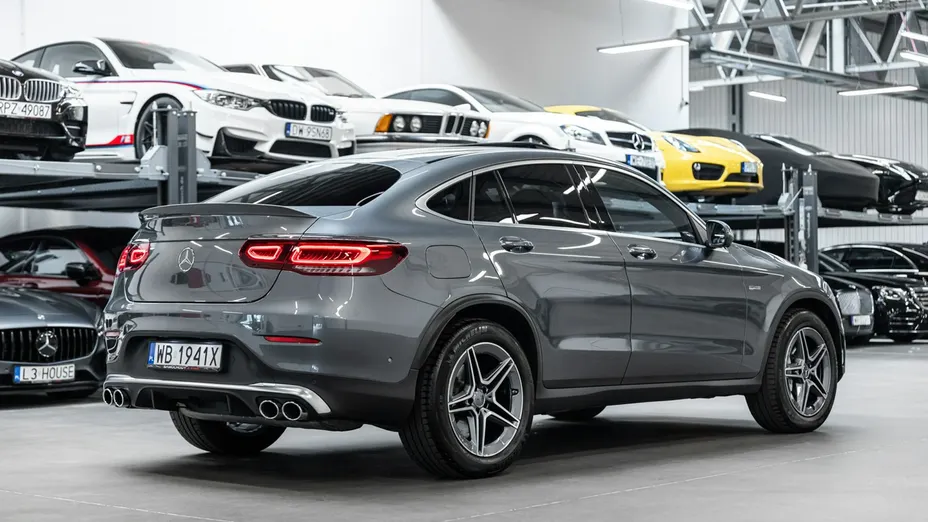 MERCEDES-BENZ GLC -