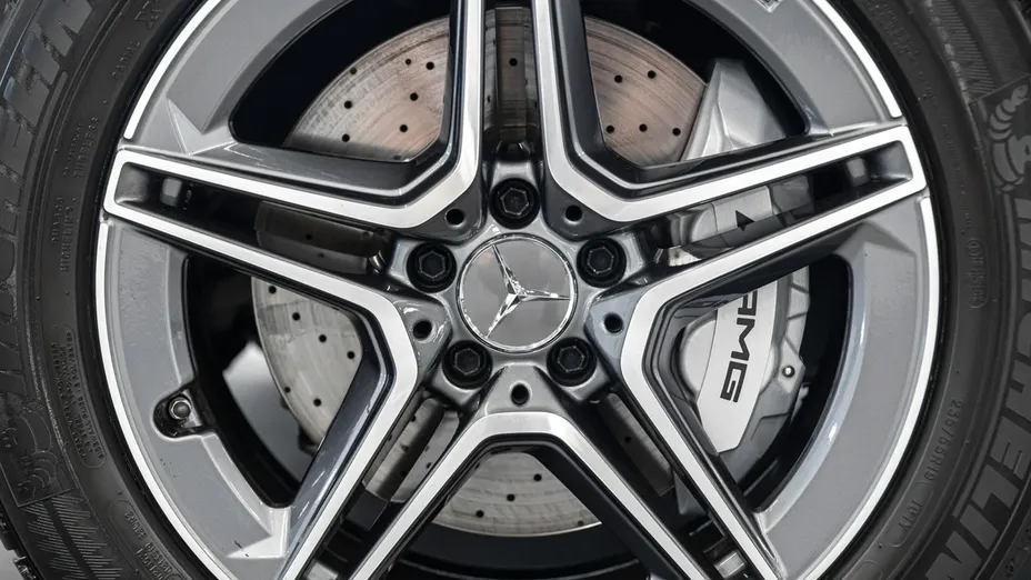 MERCEDES-BENZ GLC -