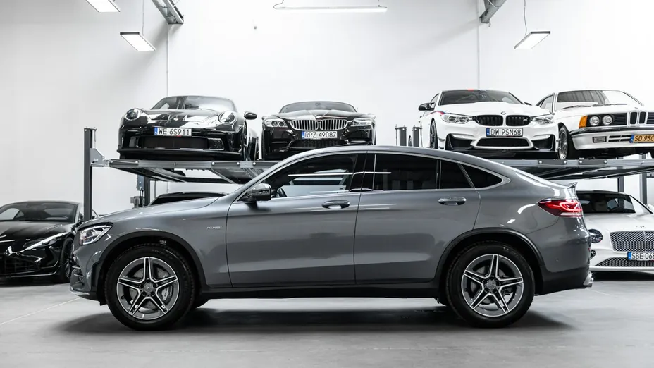 MERCEDES-BENZ GLC -