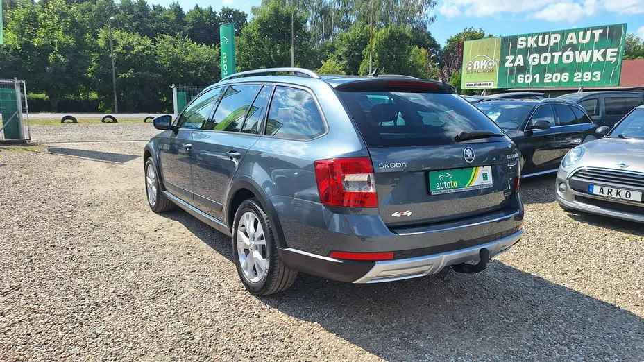SKODA Octavia -