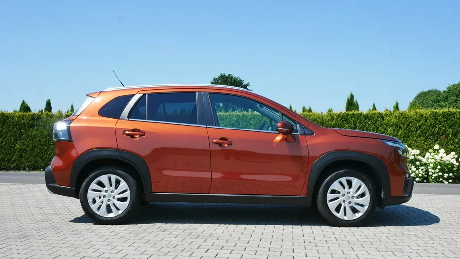 SUZUKI S-Cross -