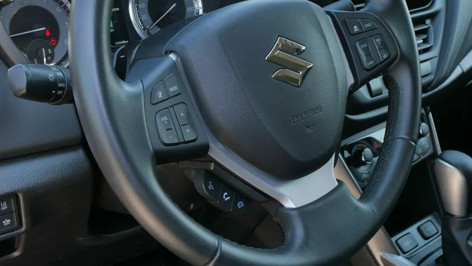 SUZUKI S-Cross -