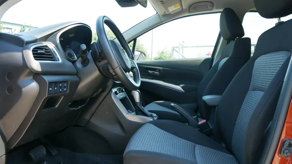 SUZUKI S-Cross -