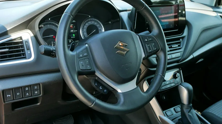 SUZUKI S-Cross -