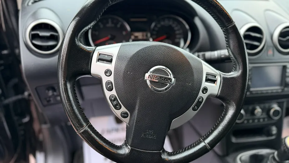NISSAN Qashqai+2 -