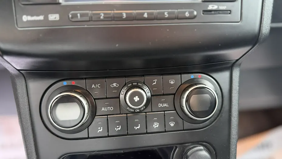 NISSAN Qashqai+2 -