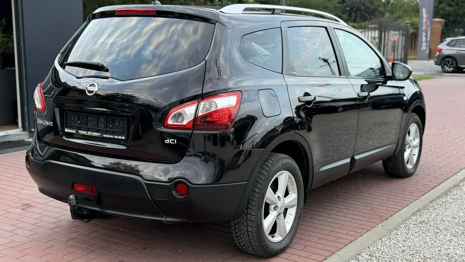 NISSAN Qashqai+2 -