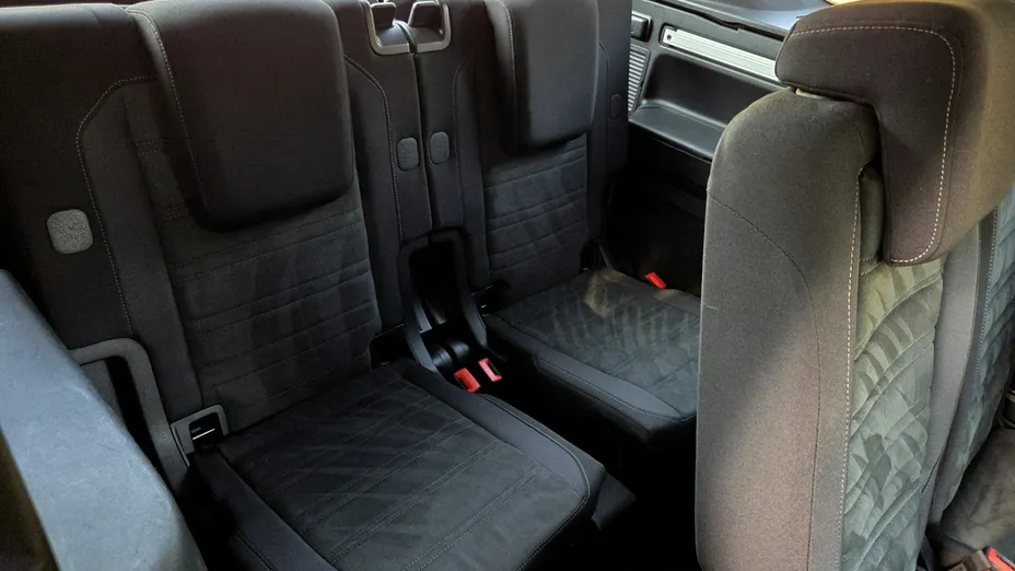 VOLKSWAGEN Touran -