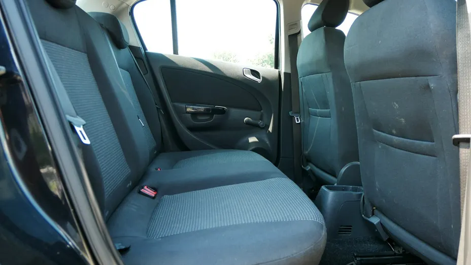 OPEL Corsa -
