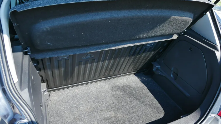 OPEL Corsa -