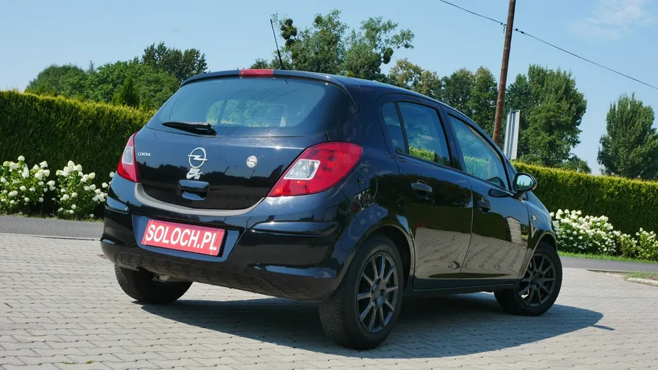 OPEL Corsa -