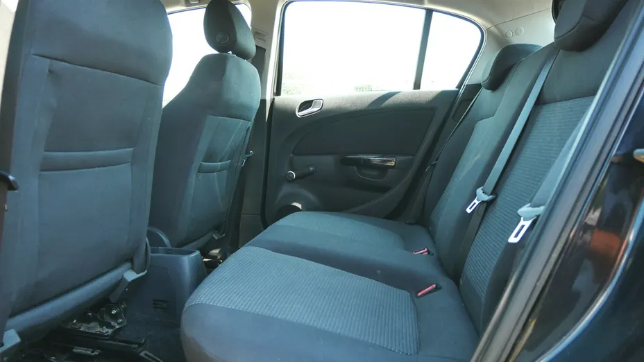 OPEL Corsa -