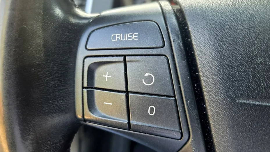 VOLVO XC60 -