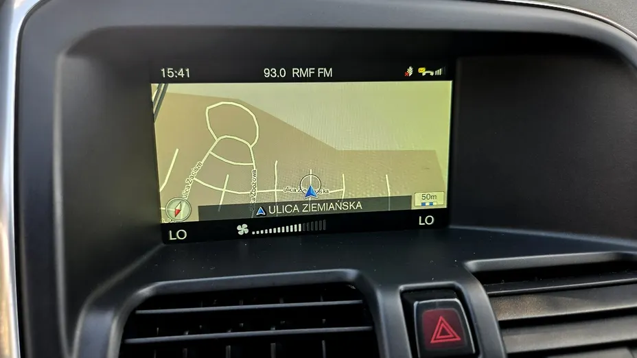 VOLVO XC60 -