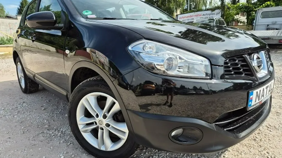 NISSAN Qashqai -