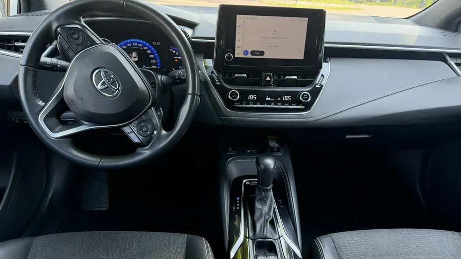 TOYOTA Corolla -