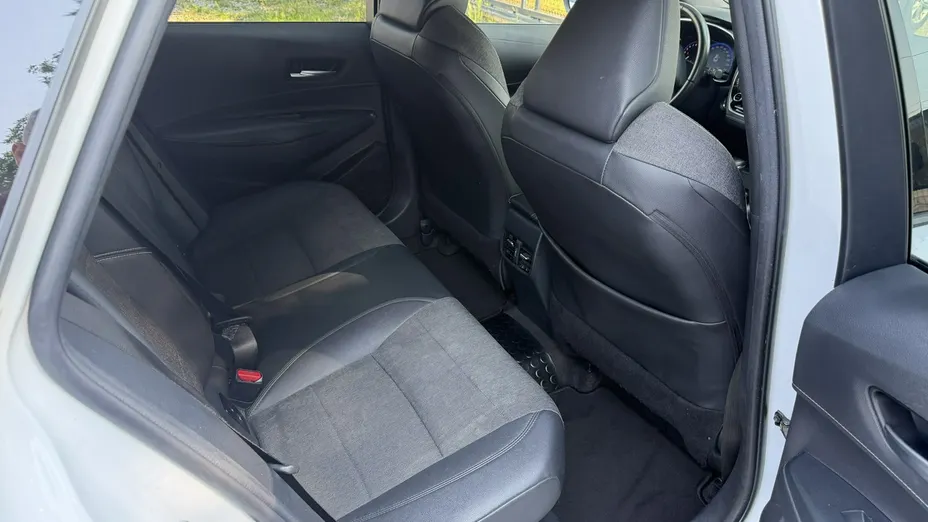 TOYOTA Corolla -