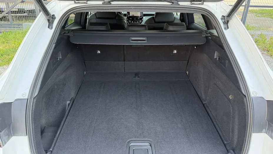 TOYOTA Corolla -