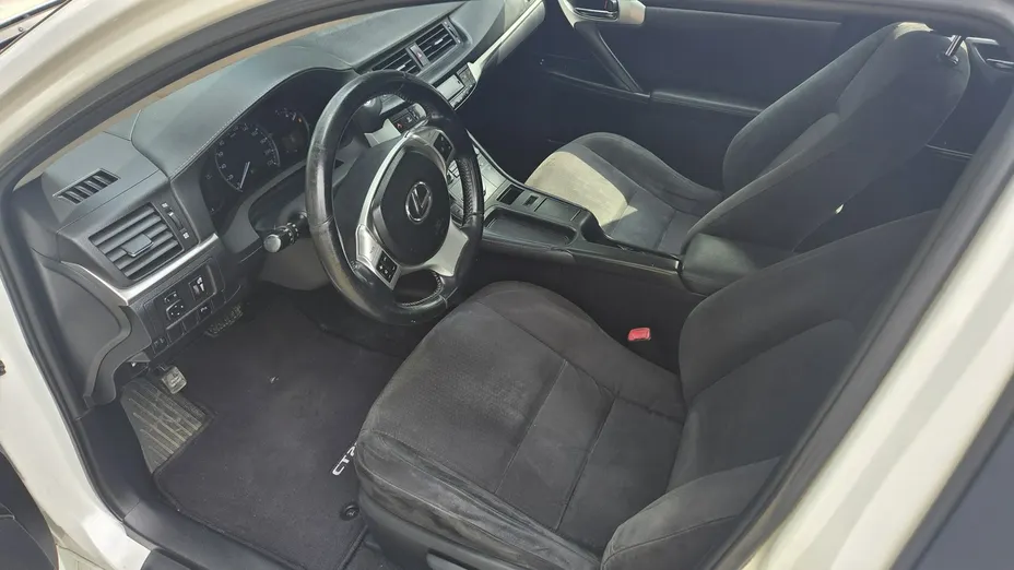 LEXUS CT -