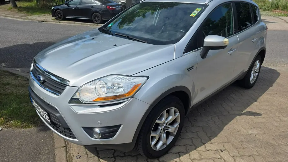 FORD Kuga -
