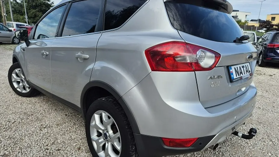 FORD Kuga -