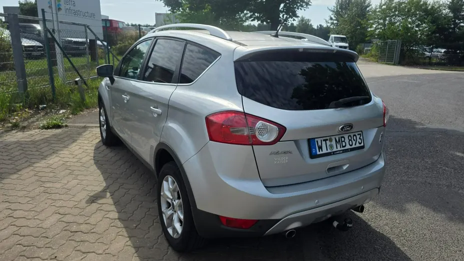 FORD Kuga -