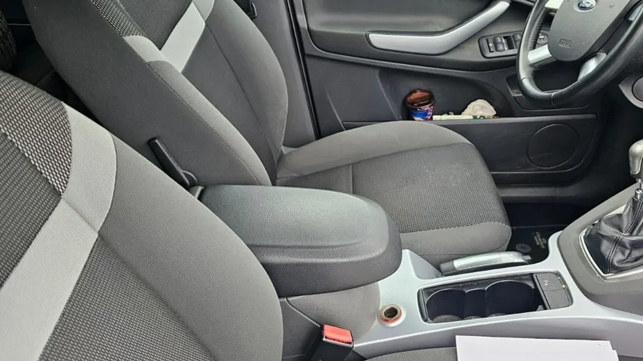 FORD Kuga -