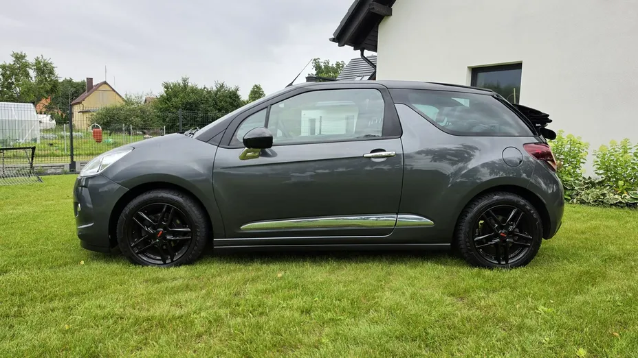 CITROEN DS3 -