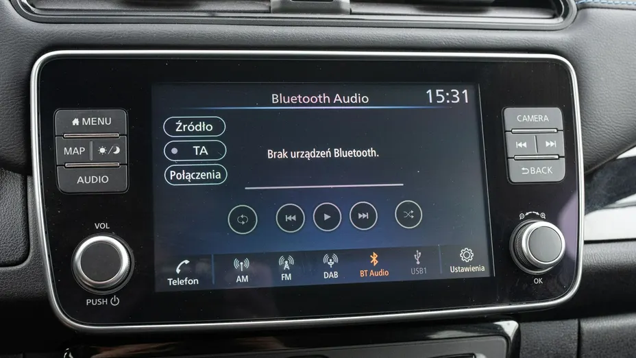NISSAN Leaf -