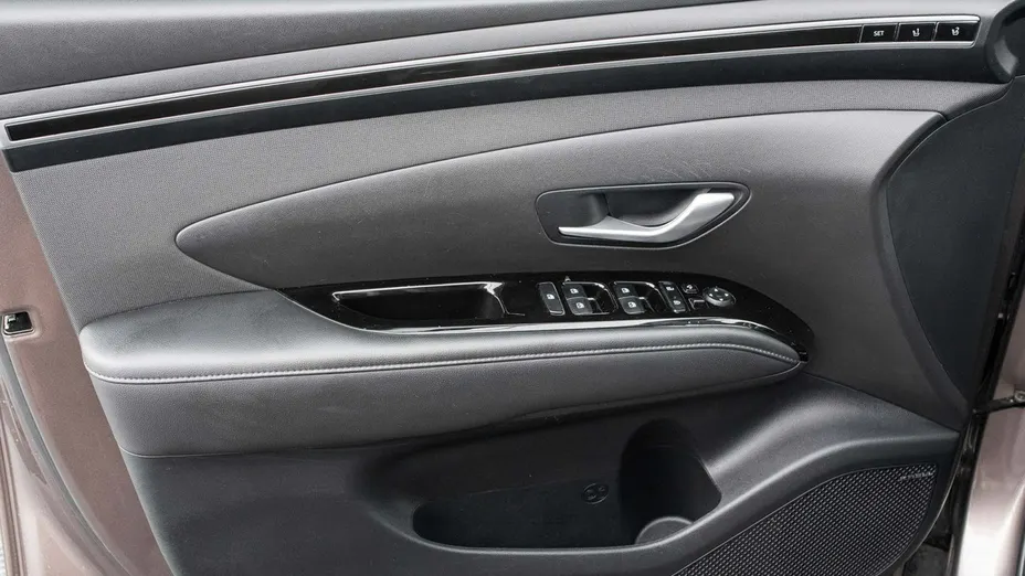 HYUNDAI Tucson -