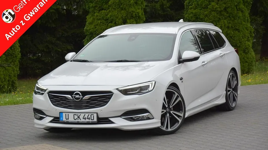 OPEL Insignia -