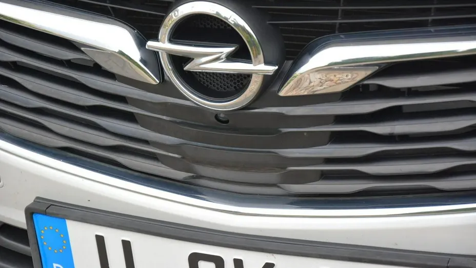 OPEL Insignia -