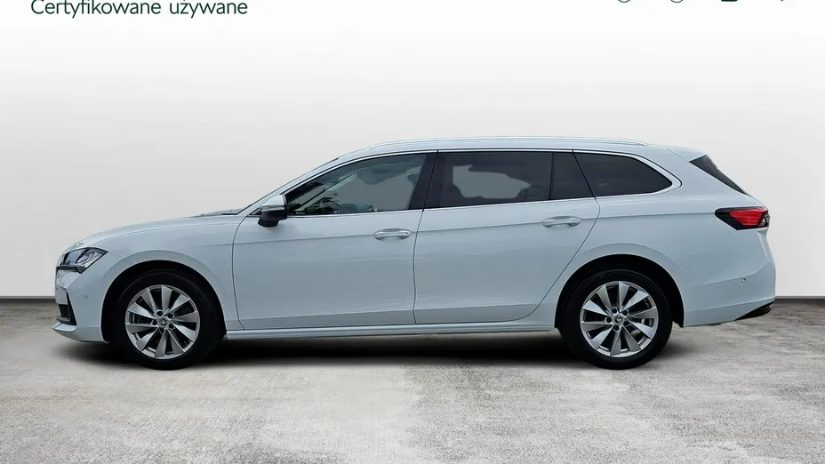 SKODA Superb -