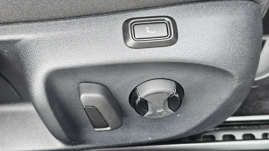 SKODA Superb -
