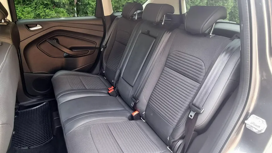 FORD Kuga -