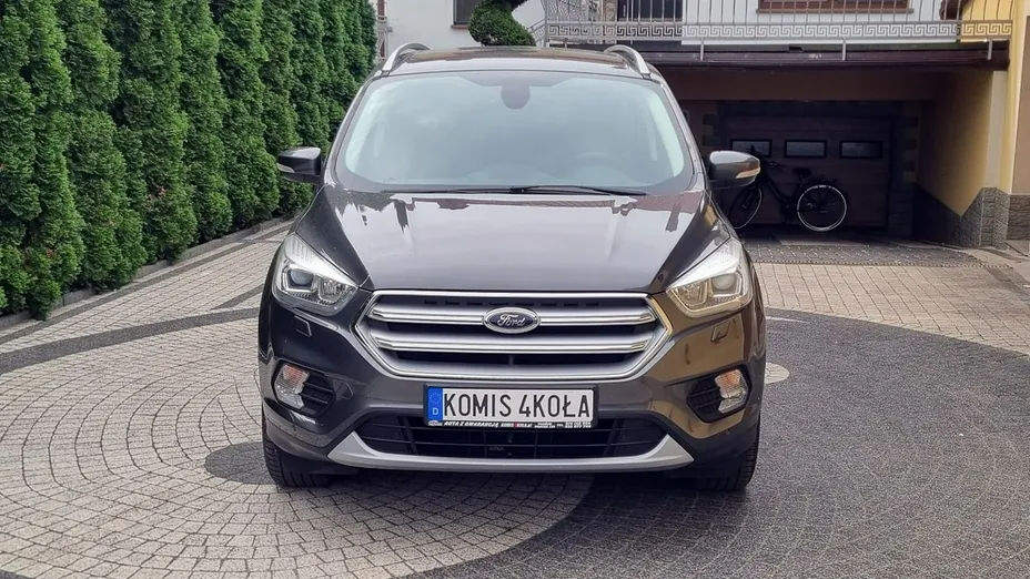 FORD Kuga -