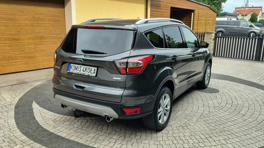 FORD Kuga -