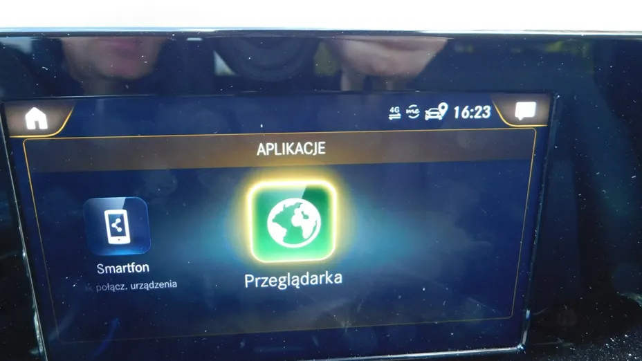 MERCEDES-BENZ GLA -