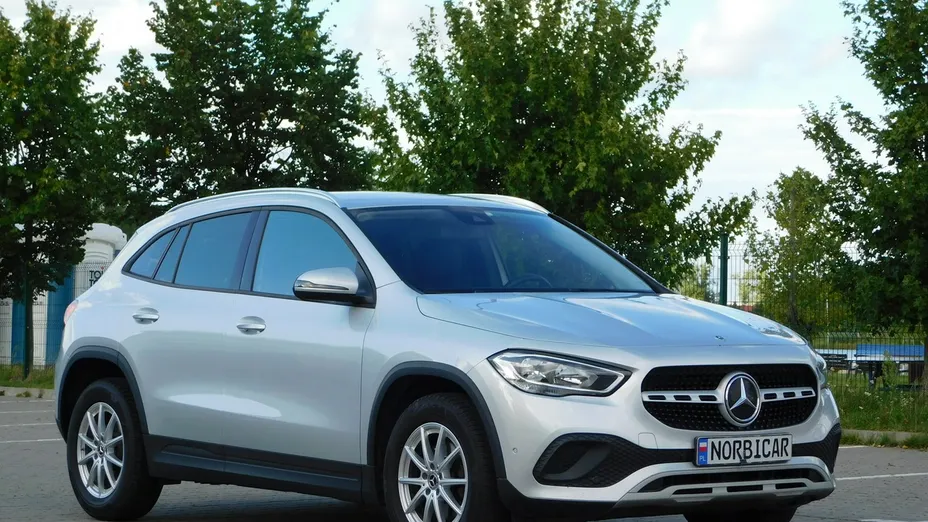 MERCEDES-BENZ GLA -