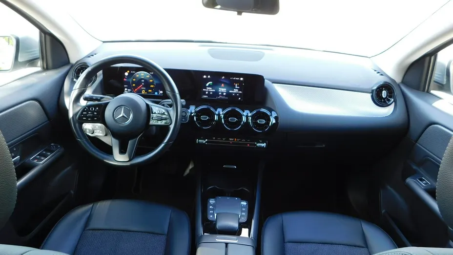 MERCEDES-BENZ GLA -