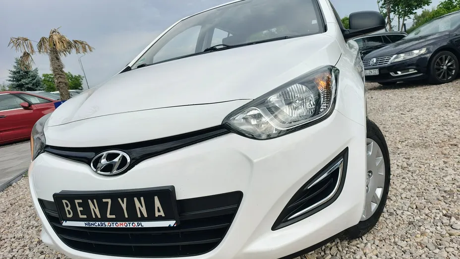 HYUNDAI i20 -