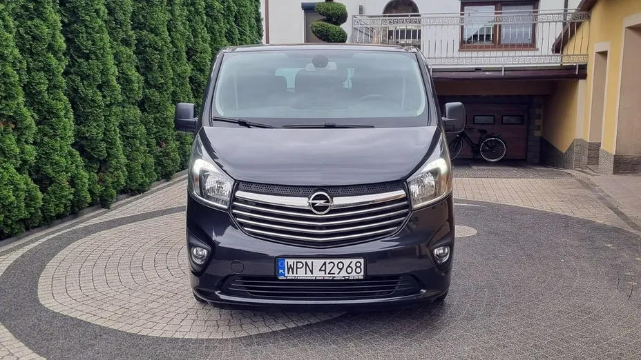 OPEL Vivaro -